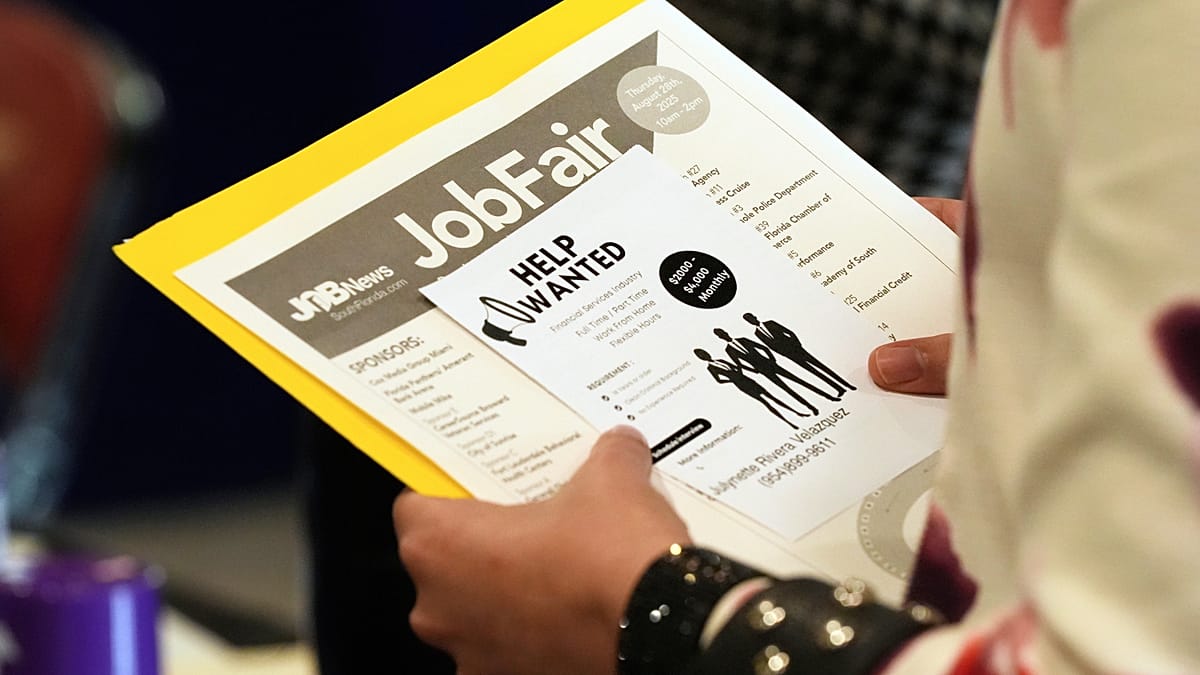El empleo cae en EE.UU. y el paro en la eurozona sigue en mínimos