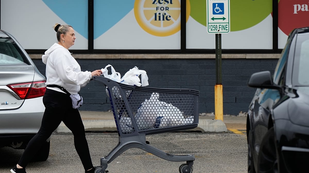 La inflación en EE.UU. sube al 3,7% y el combustible se encarece antes de las legislativas