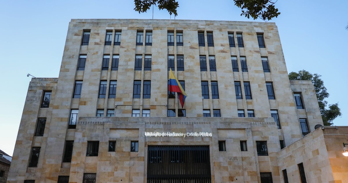La deuda de Colombia seguirá subiendo en 2027: esta es la alerta del Comité de la Regla Fiscal