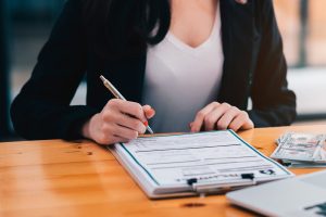 Arriendos de vivienda urbana subirán 13,12% este año por fuerte alza de la inflación