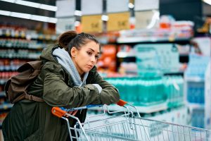 Mercado señala que la alta inflación colombiana sigue amenazando agenda de Petro